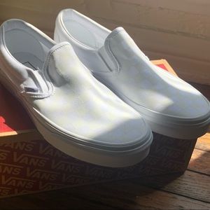 Womens checkered white vans slip on